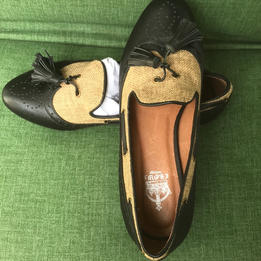 Crown Vintage blk/woven tasseled loafer